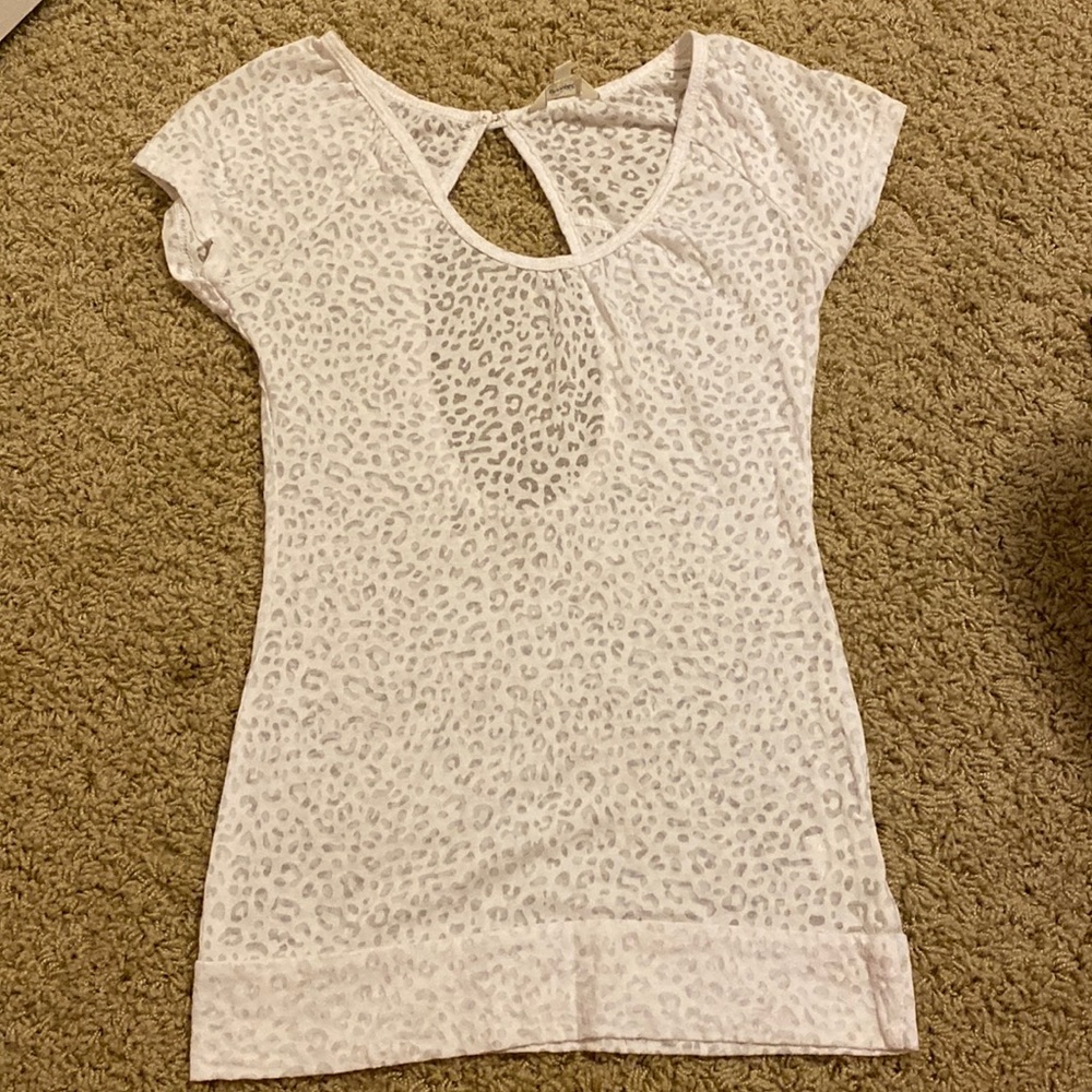 Short sleeve shirt